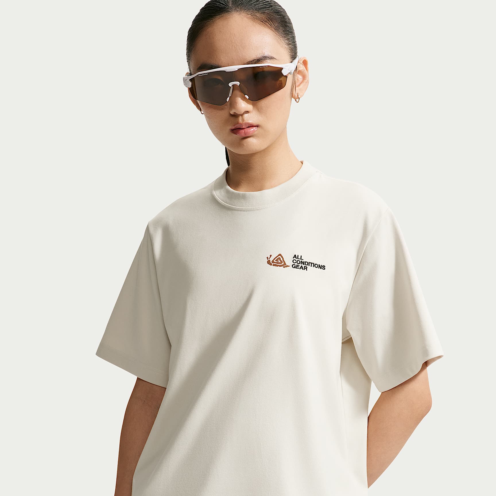 NIKE ACG Tシャツ ホワイト Mサイズ 新品 NIKE公式】ACG ウィメンズ Tシャツ.オンラインストア (通販サイト)